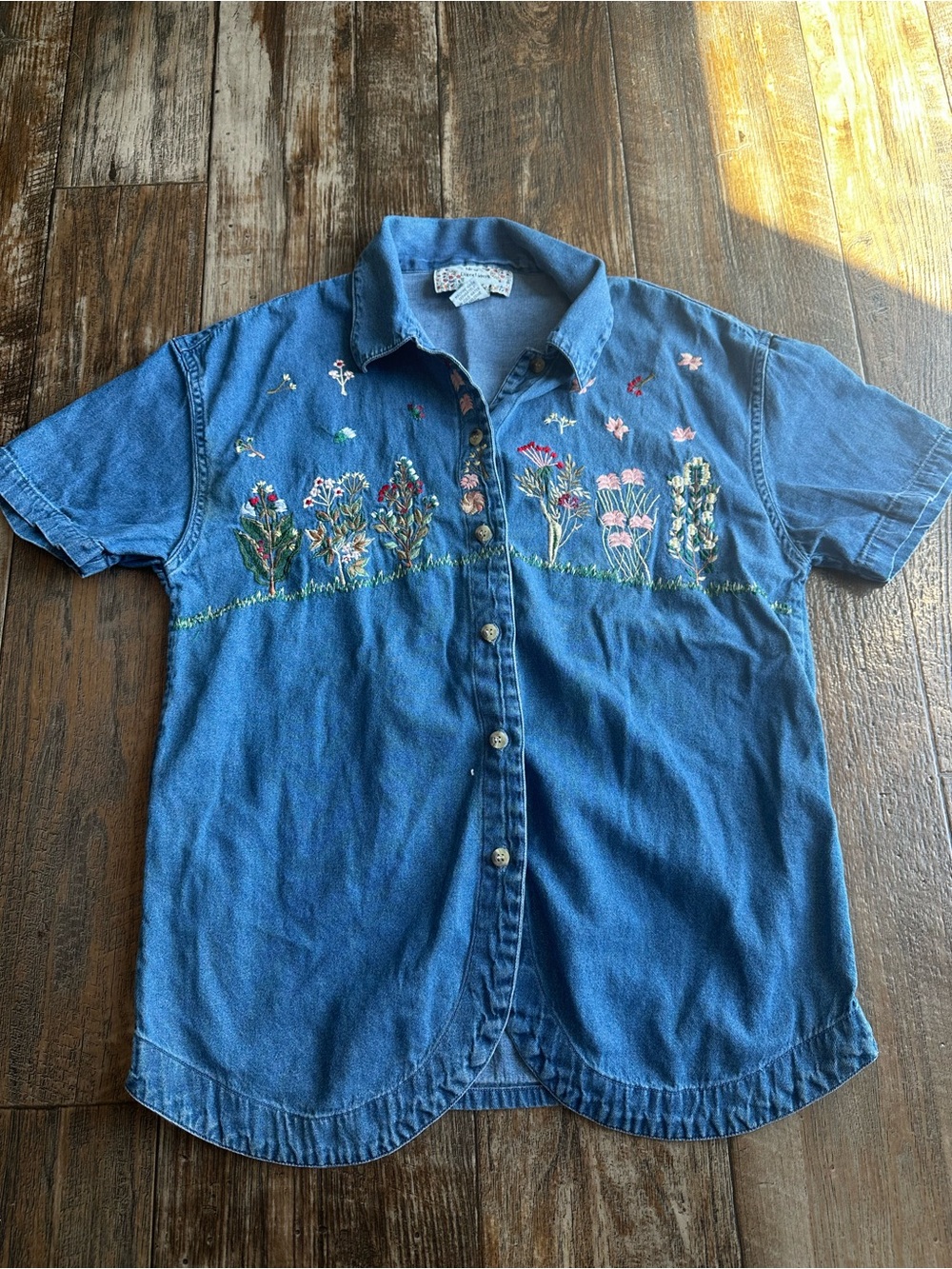 New Directions Vintage Grandma Denim Floral Embroidered Button-Up Shirt Womens S
